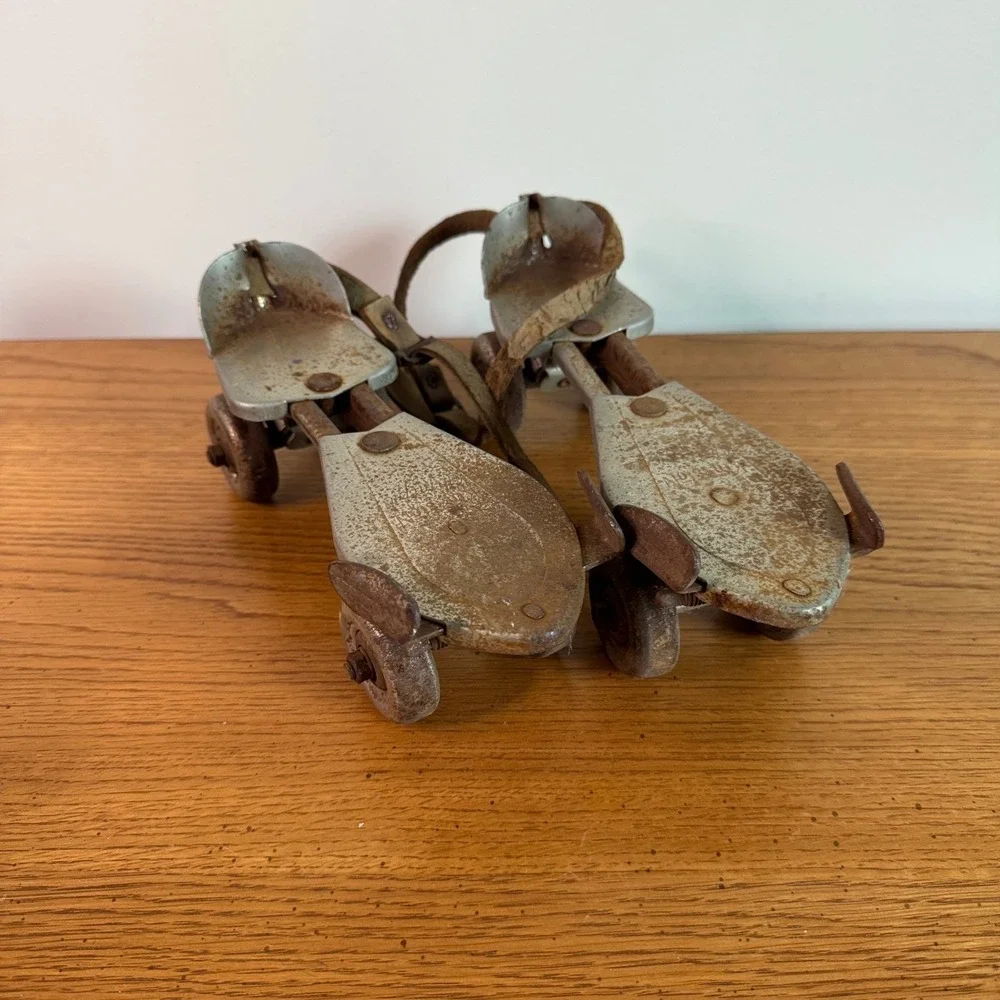 Vintage Kingston Olympic‎ Metal Roller Skates Adjustable Antique Decor
